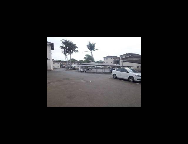 2 BEDROOM SECTIONAL TITLE RENTED IN FAIRVIEW